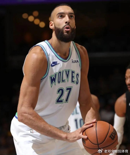 管理层是对方卧底？NBA这5笔交易 离谱到让你怀疑人生|湖人|比尔|篮网|戈贝尔|明尼苏达森林狼队_新浪体育_新浪新闻